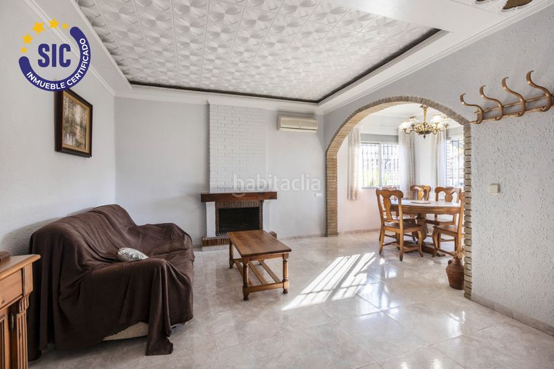 Foto 771786d9-523e-46bd-b86c-454dd888993c. Casa amb calefacció aparcament piscina a Entrepinos Eliana (l´)