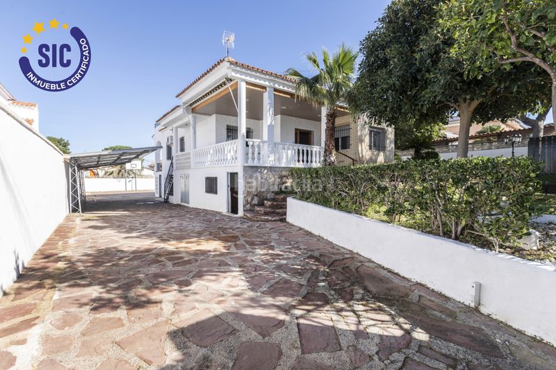 Foto bcb0341e-ae15-43a5-b772-a69ed1abe2b2. Casa amb calefacció aparcament piscina a Entrepinos Eliana (l´)