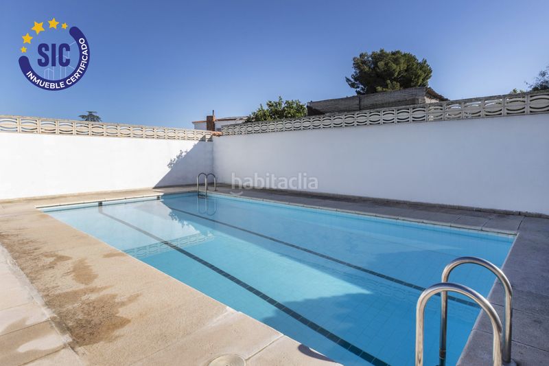 Foto dac636f3-4c33-45d3-b93b-554e260683b0. Casa amb calefacció aparcament piscina a Entrepinos Eliana (l´)