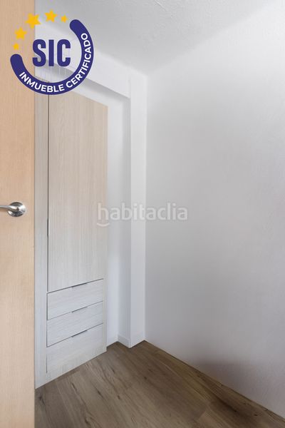 Foto 40d9143b-3d42-4dcf-9e19-e2bcd36648ab. Pis amb calefacció a Natzaret Valencia