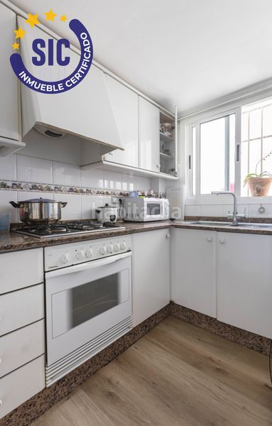 Foto a76e7f03-fc2e-4371-bd9f-b414637e7e21. Pis amb calefacció a Natzaret Valencia