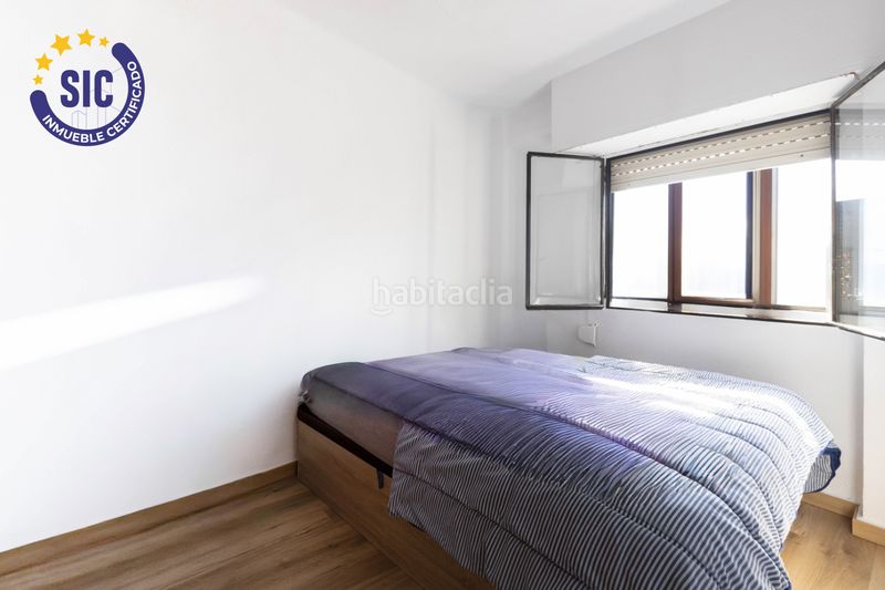 Foto f739f864-4eb6-4fb5-aaf5-4e3eeb9ad380. Pis amb calefacció a Natzaret Valencia