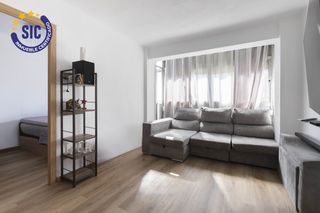Flat  Valencia - cl guitarrista tarrega. Atención inversores! piso en venta con inquilino y buena rentabi