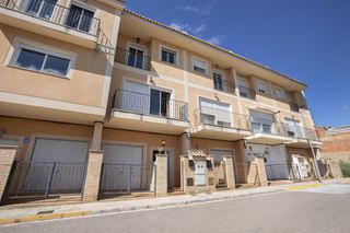 Casa a schiera  Llombai - cl peixquera 13. Adosado de 3 habitaciones, 2 baños, sótano acondicionado y espac