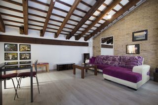 Rent Flat  Valencia - calle cadiz. Ático loft con encanto en ruzafa