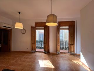 Alquiler Piso en Valencia - cl aluders 1. Piso de alquiler junto al mercado central de valencia