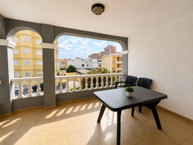 Foto de8a35ba-6dfe-4972-8491-96403c74f839. Rent flat with parking in El Perelló Sueca