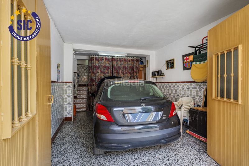 Foto 4d9be9eb-e218-44e9-882a-ade07201404d. Casa adossada amb aparcament a Carlet