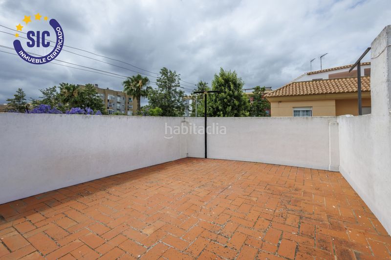 Foto 51b62863-9448-4f8a-b892-9abe54a8bb83. Casa adossada amb aparcament a Carlet