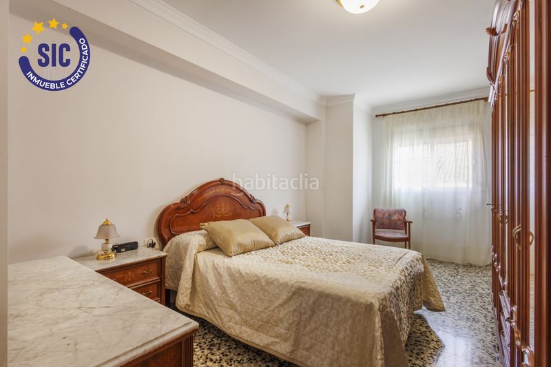 Foto eb39a5ee-ac40-424b-821e-2b110fd4d7f6. Casa adossada amb aparcament a Carlet