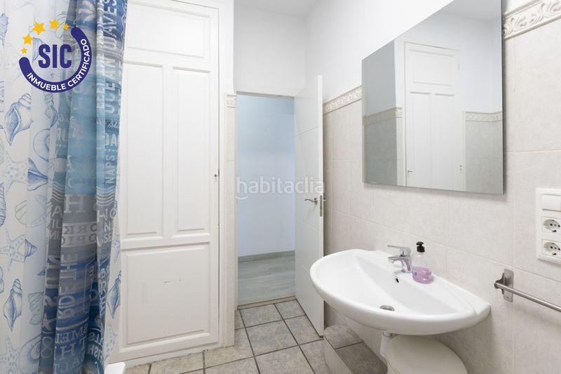 Foto 2e1f9e0b-bb7f-43ec-9673-30dd3e9d58a5. Pis a Russafa Valencia