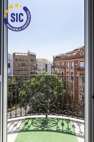 Foto 54a93519-52d3-47e8-903a-a7fc8c01b435. Pis a Russafa Valencia