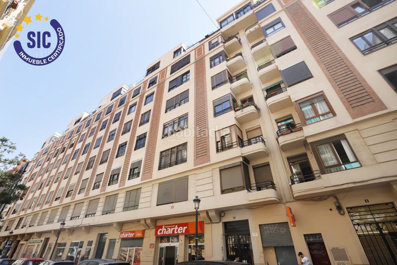 Foto 11f2fd0a-8bba-4c70-bcd9-1c77949c63b5. Pis a Russafa Valencia