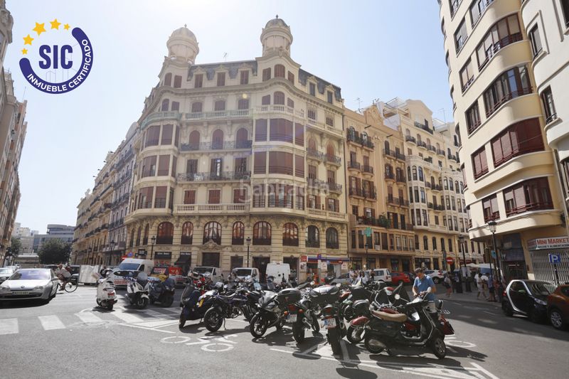 Foto a8143bf4-11f6-4d00-a704-a3720dd00de7. Pis a Russafa Valencia