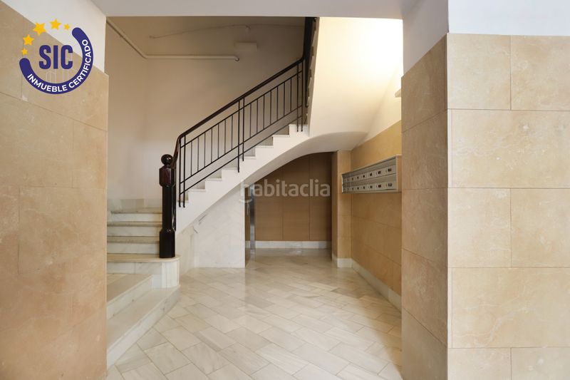 Foto b8f05aee-6db6-4a68-9a27-924dddc47faa. Pis a Russafa Valencia