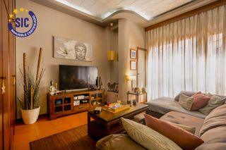 Pis  Valencia - cl general san martin. Gran piso con car�cter cl�sico, de 4 dormitorios, en venta en ru