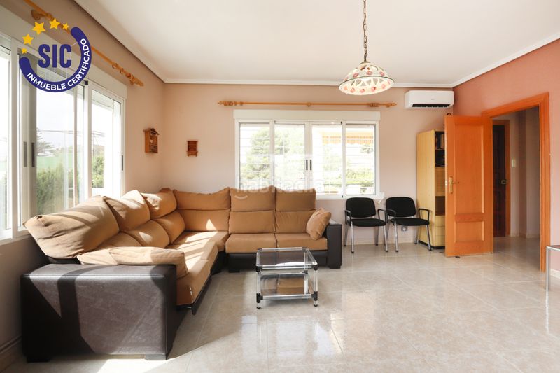 Foto 94d59ba4-a266-44c4-a703-12d93b135fa8. Casa a Bétera - cl mig del 5 a La Conarda-Montesano Bétera
