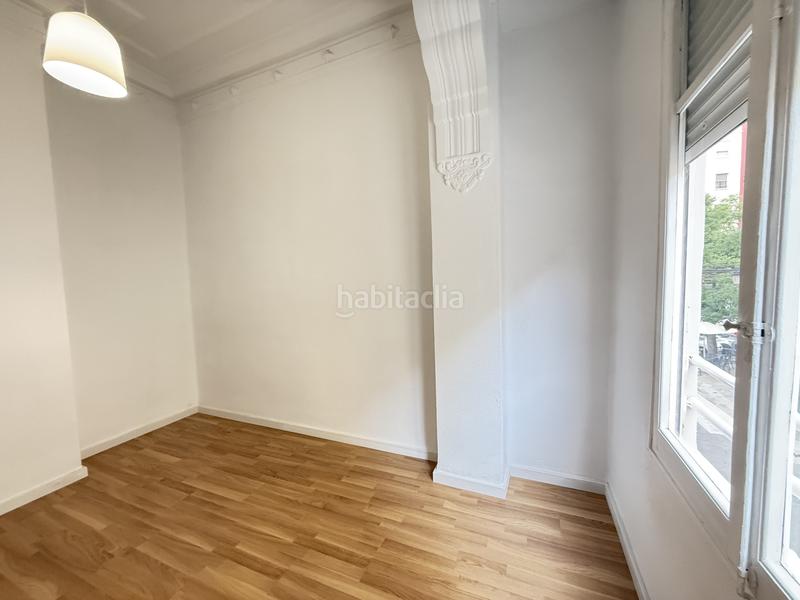 Foto 9c422d67-275c-46b4-90fa-6ec01097bf0e. Alquiler piso en Valencia - cl pintor vila prades 21 piso en alquiler con terraza en zona extramurs en Valencia