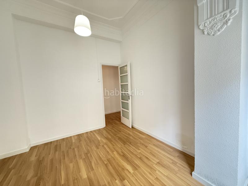Foto cd0458f3-a532-4cf2-9e08-4c2b2b32ae4c. Alquiler piso en Valencia - cl pintor vila prades 21 piso en alquiler con terraza en zona extramurs en Valencia