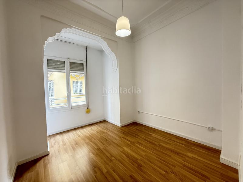 Foto e1d65e10-6ba9-4337-9a18-9883f851604e. Alquiler piso en Valencia - cl pintor vila prades 21 piso en alquiler con terraza en zona extramurs en Valencia