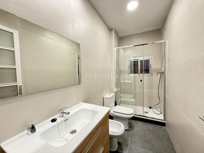 Foto f3e7daf1-efc7-4f93-b8b9-922f0b05779f. Alquiler piso en Valencia - cl pintor vila prades 21 piso en alquiler con terraza en zona extramurs en Valencia
