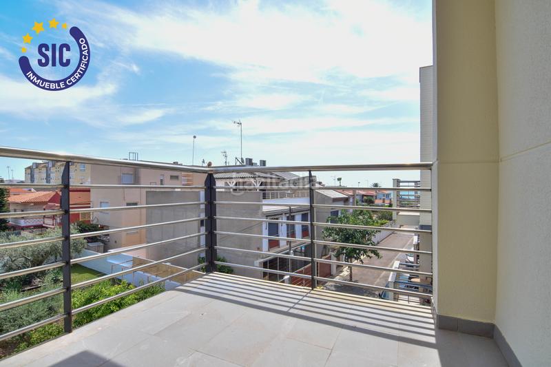 Foto 0ce68f50-a8b1-4e9c-927d-4a0c2db4aa77. Casa vivienda adosada de 3 dormitorios, terraza y vistas al mar, en la playa de xilxes en Chilches