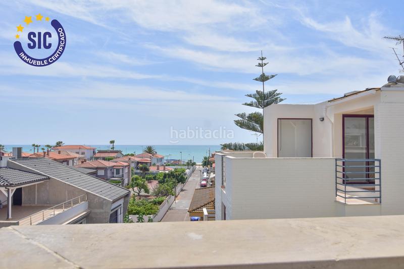 Foto 34d37216-b0c2-4470-884f-7ae1245f222a. Casa vivienda adosada de 3 dormitorios, terraza y vistas al mar, en la playa de xilxes en Chilches