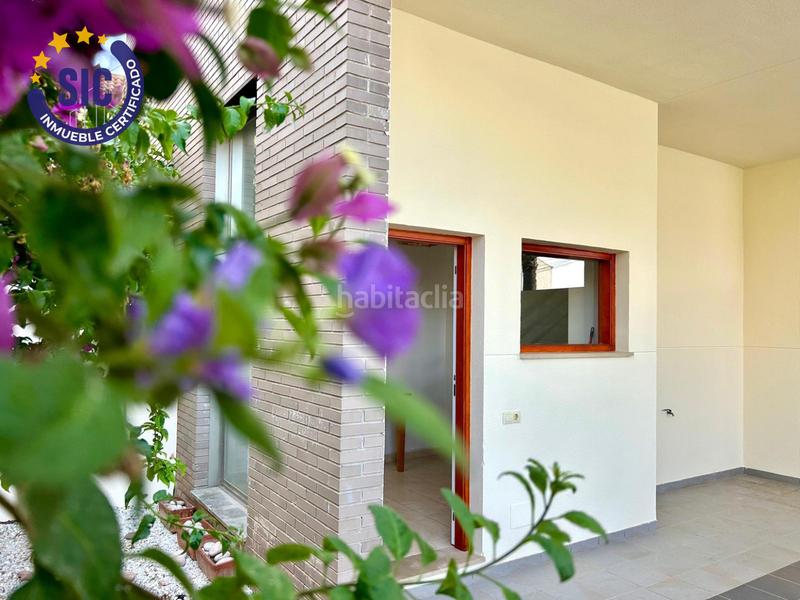 Foto 72fd8481-6bd6-4d6b-8afd-236358e4f350. Casa vivienda adosada de 3 dormitorios, terraza y vistas al mar, en la playa de xilxes en Chilches
