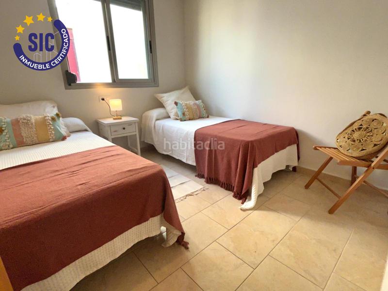 Foto 969544c6-ea1e-4183-9fe5-9cd65908a331. Casa vivienda adosada de 3 dormitorios, terraza y vistas al mar, en la playa de xilxes en Chilches