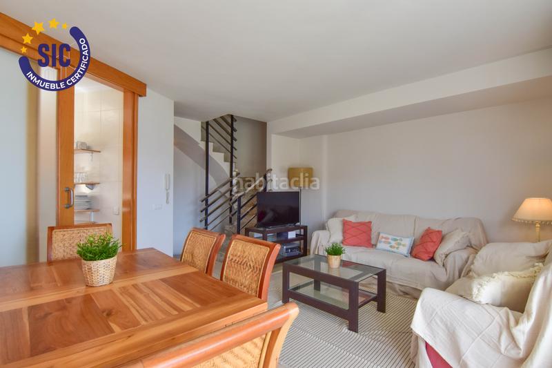 Foto a98a6239-9fd4-4684-9bcb-49bc3fd74f8f. Casa vivienda adosada de 3 dormitorios, terraza y vistas al mar, en la playa de xilxes en Chilches