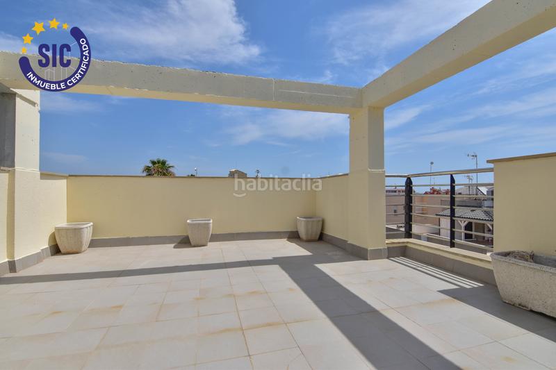 Foto d196359e-40d8-4865-aeb4-8521415bc81c. Casa vivienda adosada de 3 dormitorios, terraza y vistas al mar, en la playa de xilxes en Chilches