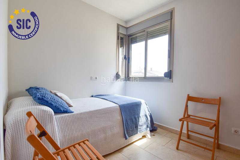 Foto dc45f432-ece7-4f35-88fc-c89f7152fe23. Casa vivienda adosada de 3 dormitorios, terraza y vistas al mar, en la playa de xilxes en Chilches