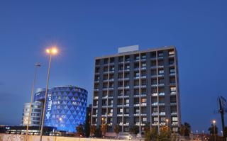 Aparcament cotxe en Burjassot - calle jacarandas 2. A la venta plaza de garaje y trastero