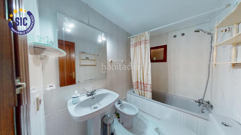 Foto b1b79f5c-f154-4021-a27f-1dbdeff98b43. Piso en Benidorm - av montecarlo 4 apartamento piso en venta en la playa en Benidorm