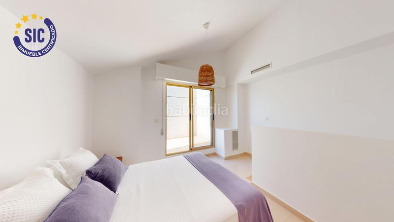 Foto e48874bb-8f05-4e91-8566-cc9ec3e6ad38. Dachwohnung in Valencia - av gaviotas 153 in El Perellonet Valencia