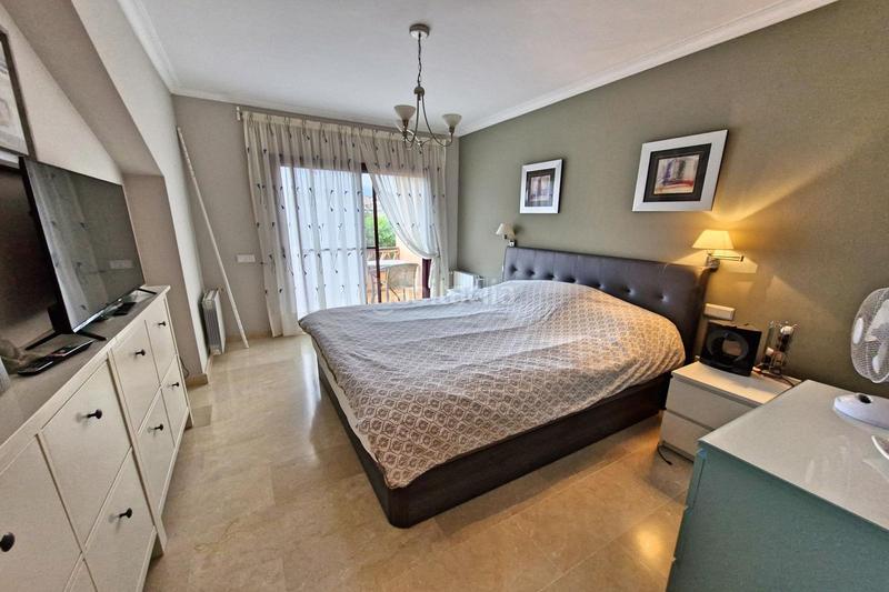 Foto 9133dc6f-9b61-46d1-bdcd-35343020153e. Chalet mit parking pool in Coín