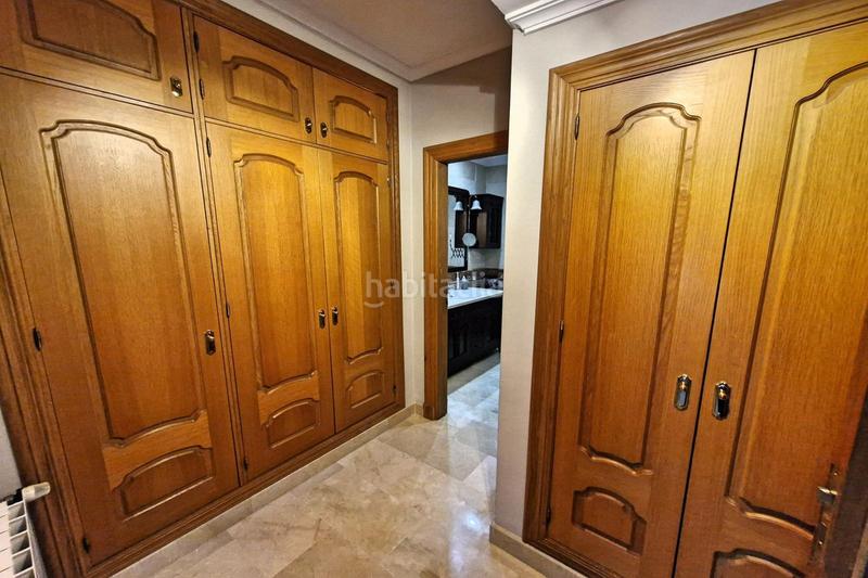 Foto a08e9293-39fb-48eb-bb47-123c113b3781. Chalet mit parking pool in Coín