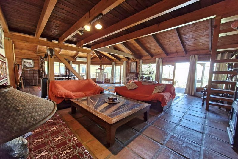 Foto 1630a225-4888-4374-98cf-a921495f49ec. Masia amb aparcament piscina a Coín