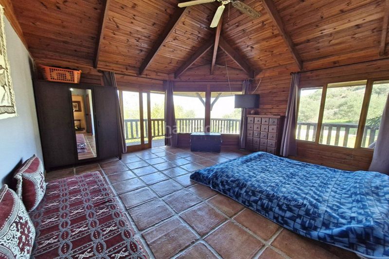 Foto 5648603e-681e-4ad3-89a7-1cb70a9540eb. Masia amb aparcament piscina a Coín