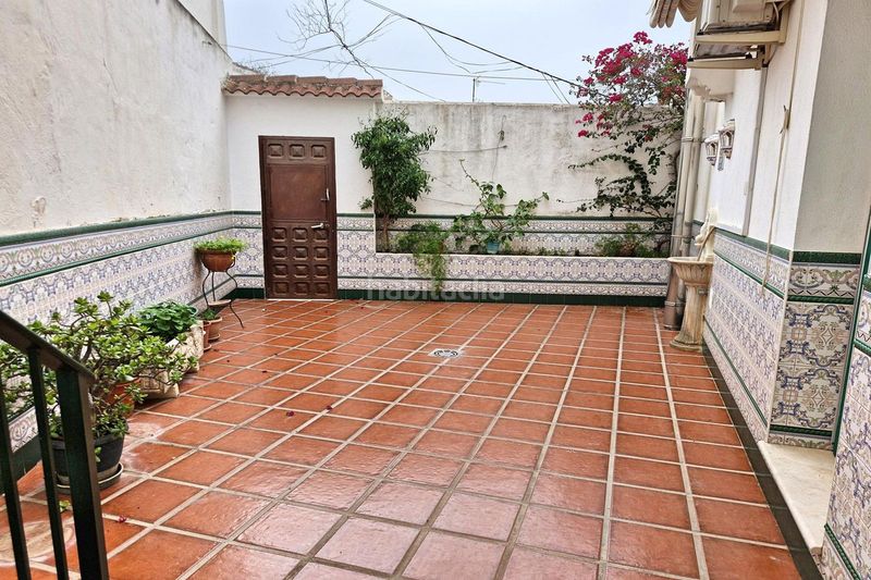 Foto 967d6e01-4ffe-426c-bc2b-c3ab3ab385a9. Casa adossada amb aparcament a Guaro