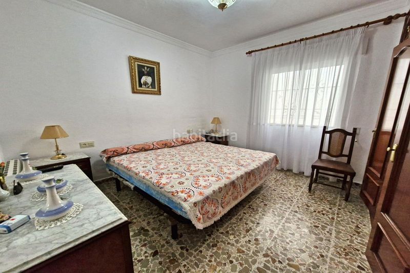 Foto 99055fcf-a242-42db-8406-93d5ade0195c. Casa adossada amb aparcament a Guaro