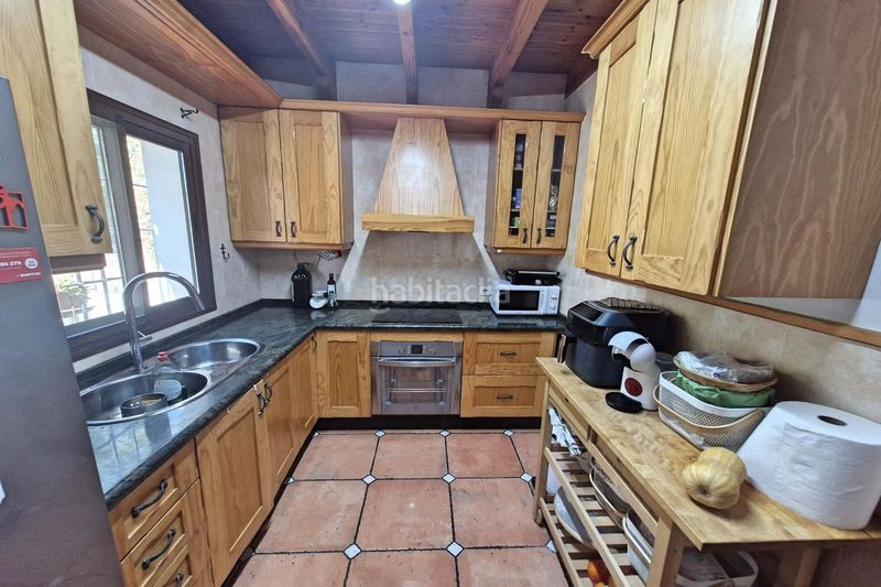 Foto 25bc22b8-3c8a-4fa2-8a07-04cc7d9b4529. Masía en Coín