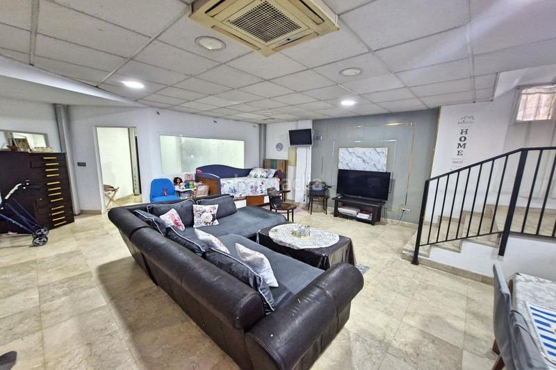 Foto bfe96ae7-574a-4519-88a1-d1a95d3dd363. Planta baixa a Coín