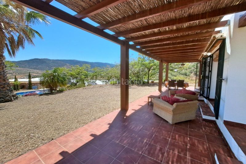 Foto 1f5a8939-3576-4194-83ca-222ef8c69a35. Masia amb aparcament piscina a Tolox