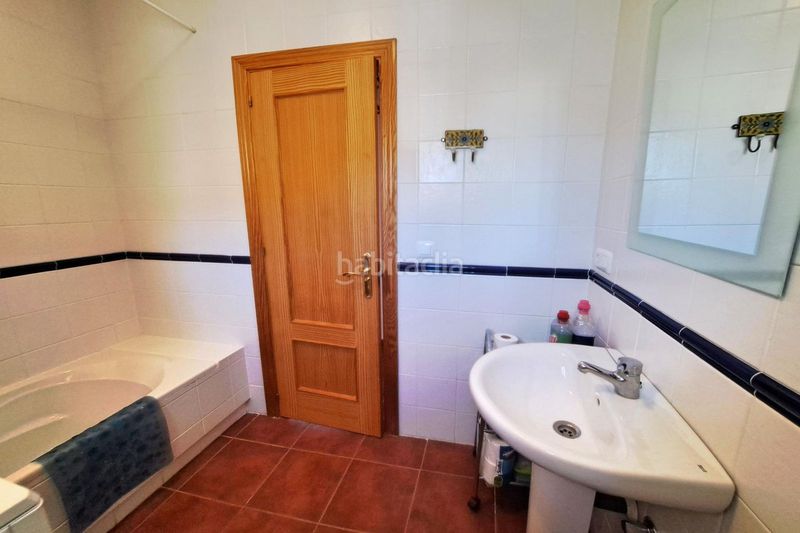 Foto a8aae2c0-fd93-4951-ba25-e867046c950d. Masia amb aparcament piscina a Tolox