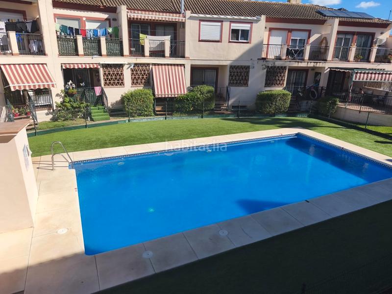Foto 381ab8ee-3cfe-4929-8525-f03b7897830f. Casa adossada amb calefacció aparcament piscina a Alhaurín de la Torre