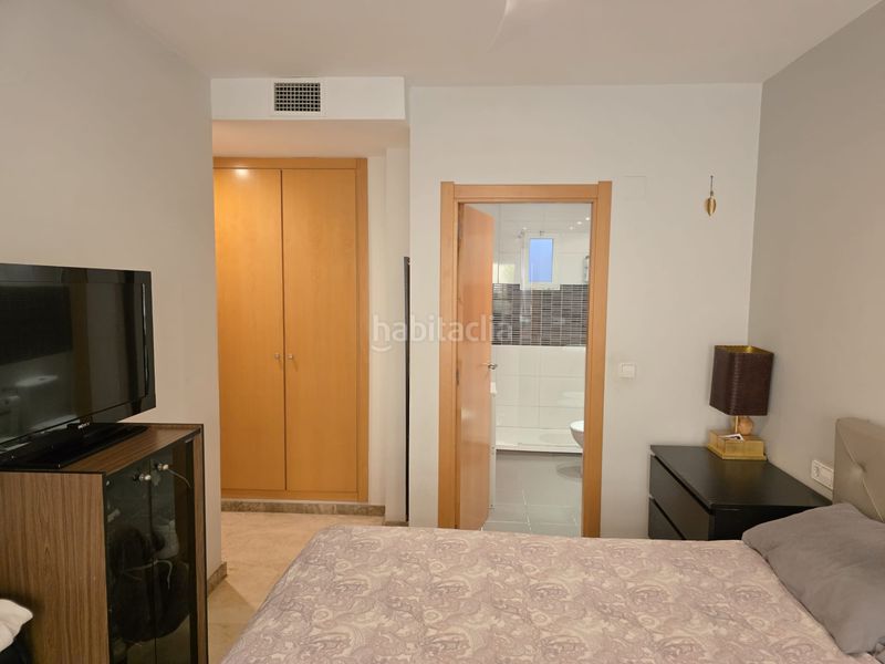 Piso seminuevo con terraza y plaza de garaje en Valencia - Imagen 15