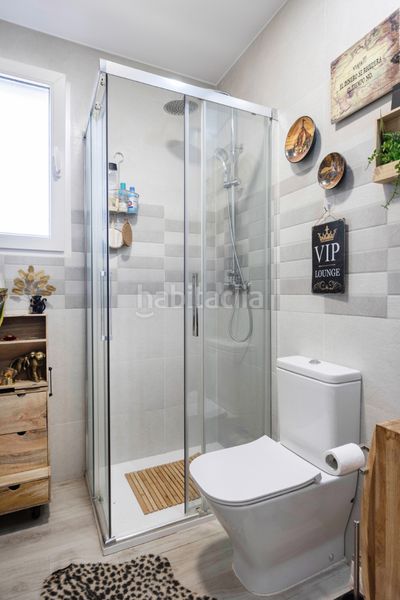 Foto 035a0e25-4d36-40f9-a2fc-d3a41b403816. Casa aparellada amb xemeneia a Montealegre Eliana (l´)