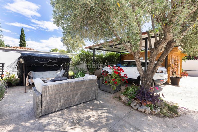 Foto 108c4005-c868-4f01-80f3-e9c57f8f899c. Casa aparellada amb xemeneia a Montealegre Eliana (l´)