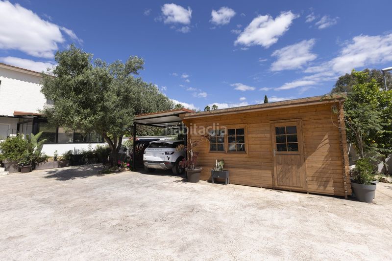 Foto 25140623-5b38-493d-b556-c5868eb45658. Casa aparellada amb xemeneia a Montealegre Eliana (l´)